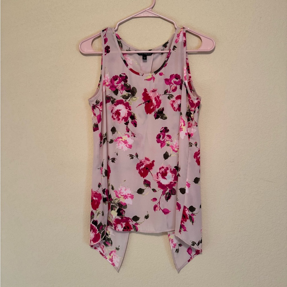 Express Light Pink Floral Sleeveless Blouse